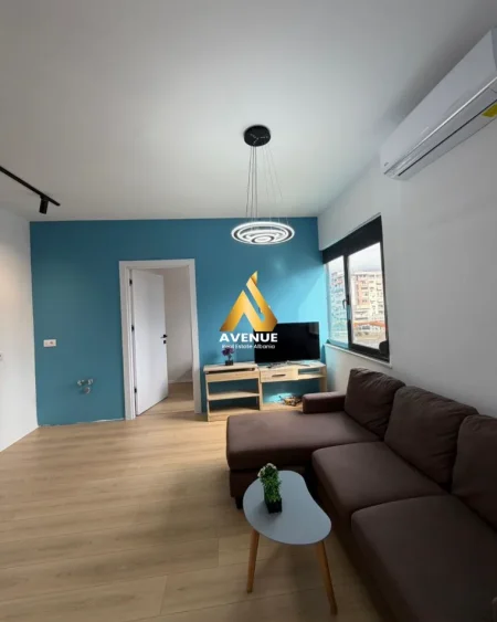 Tirane, shitet apartament 1+1 Kati 4, 40 m² 77.900 € (Rruga Pavarsia)