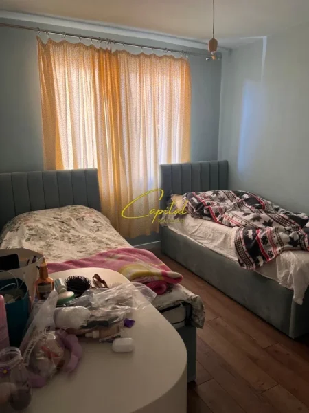 Tirane, shitet apartament 2+1 Kati 4, 76 m² 145.000 € (BRRYLI)