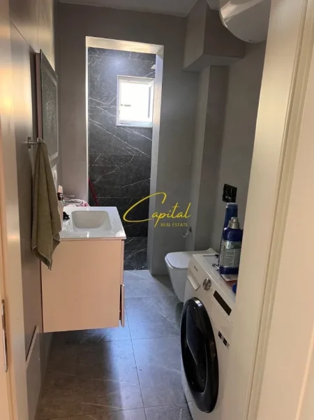 Tirane, shitet apartament 2+1 Kati 4, 76 m² 145.000 € (BRRYLI)