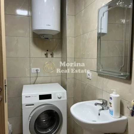 Tirane, jepet me qera apartament 3+1 Kati 3, 110 m² 700 € (5 Maji)