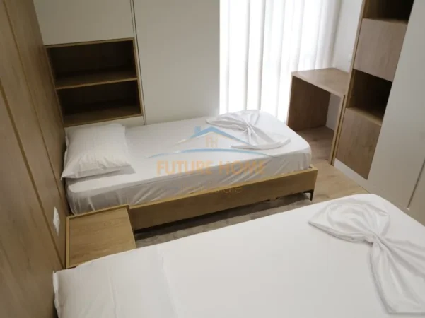 Tirane, jepet me qera apartament 2+1+2 Kati 4, 119 m² 1.200 € (ZOGU I ZI)