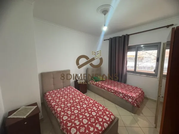Tirane, jepet me qera apartament 2+1+Ballkon Kati 1, 124 m² 500 € (astir)
