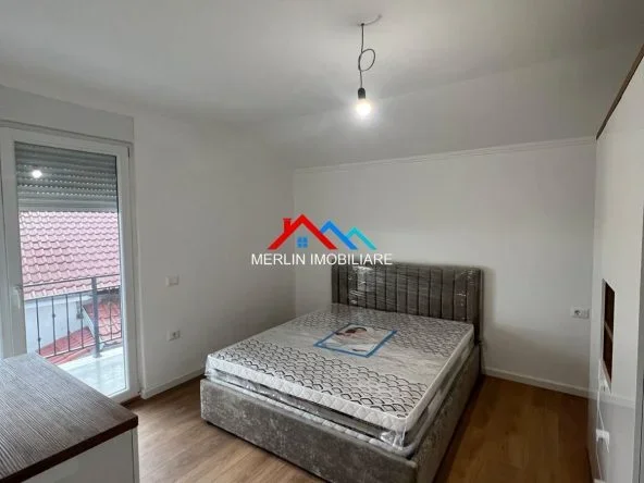 Tirane, jepet me qera apartament 1+1+Ballkon Kati 2, 80 m² 468 € (RRUGA KONT LEOPOLD BERTOLD,ALI DEMI)