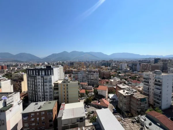 Tirane, shitet apartament 2+1 Kati 13, 132 m² 399.000 € (132.72)