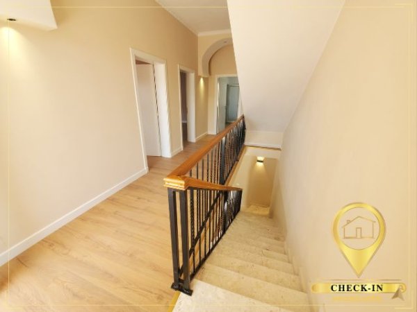 Tirane, jepet me qera Vile 3 Katshe Kati 0, 200 m² 1.200 Euro (Sauk)