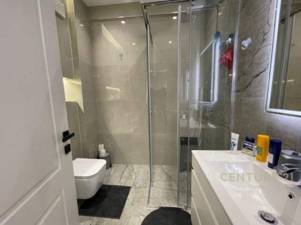 Tirane, jepet me qera apartament Kati 3, 100 m² 1.200 Euro (Kompleksi FZ Tirana, Albania)