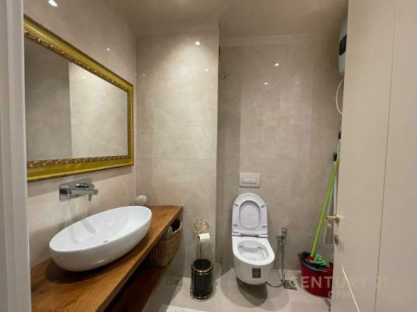 Tirane, shitet apartament 2+1 Kati 1, 116 m² 250.000 Euro (Rruga Peti)