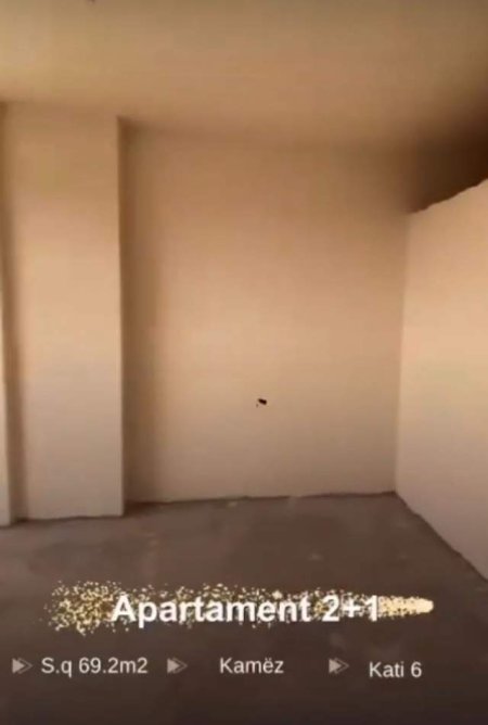 Tirane, shitet apartament 2+1 Kati 6, 69 m² 650 Euro/m2 ne Kamez