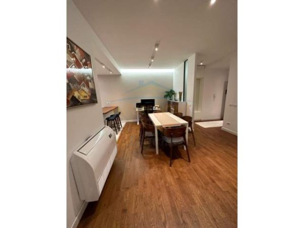 Tirane, jepet me qera apartament Kati 2, 120 m² 1.100 Euro (Kopshti Botanik)