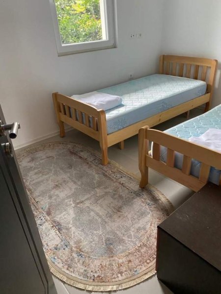 Tirane, jepet me qera apartament 1+1+A Kati 1, 50 m² 300 Euro (Jepet me Qera 1+1 Concord Center 5 maji)