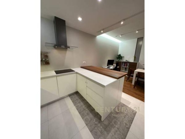 Tirane, jepet me qera apartament Kati 1, 125 m² 1.200 Euro (Tirana, Albania)