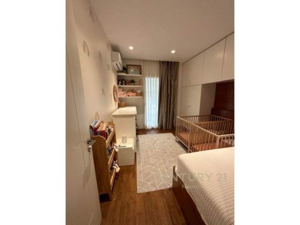 Tirane, jepet me qera apartament Kati 1, 125 m² 1.200 Euro (Tirana, Albania)