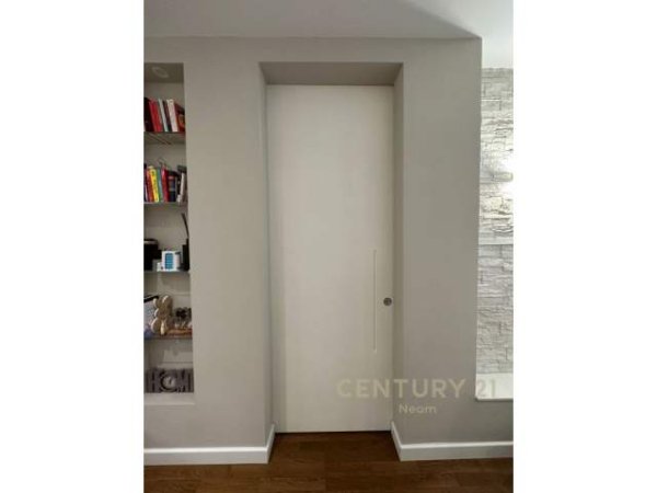 Tirane, jepet me qera apartament Kati 1, 125 m² 1.200 Euro (Tirana, Albania)