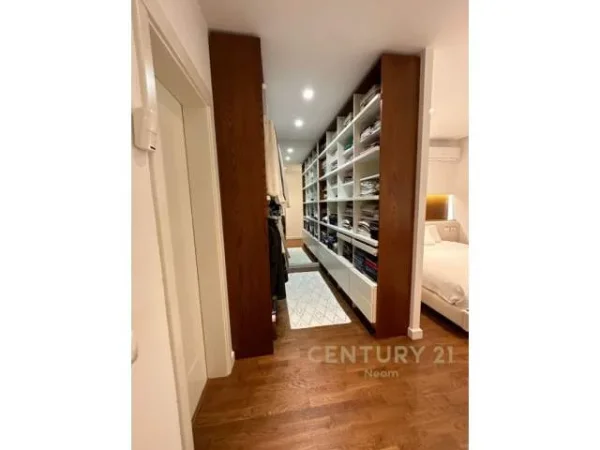 Tirane, jepet me qera apartament 2+1+BLK Kati 1, 125 m² 900 Euro (Kopshti Botanik Zoologjik)