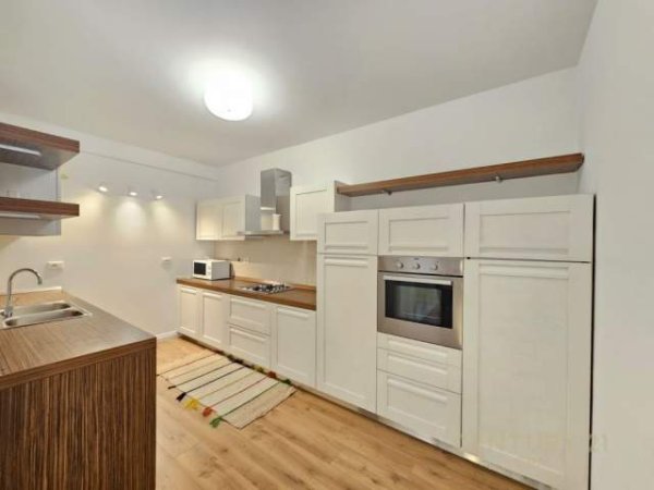 Tirane, jepet me qera apartament Kati 6, 120 m² 1.250 Euro (Rruga Themistokli Germenji Tirana, Albania)