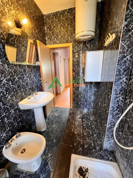 Tirane, shitet apartament 2+1+BLK Kati 4, 74 m² 128.000 Euro (Ish Ekspozita)