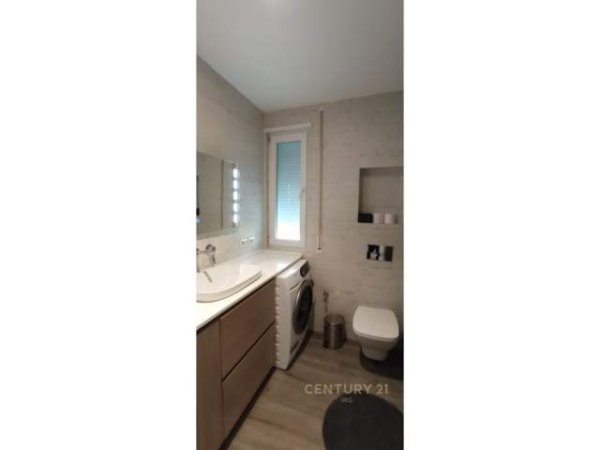 Tirane, jepet me qera apartament Kati 6, 105 m² 1.500 Euro (Rruga Marko Boçari, Tirana Tirana, Albania)