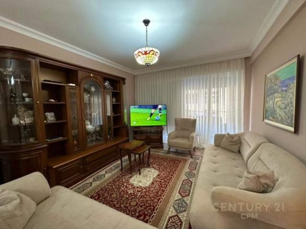 Tirane, shitet apartament Kati 4, 129 m² 190.000 Euro (Tirana, Albania)