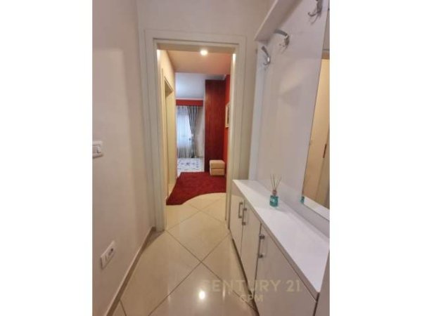 Tirane, jepet me qera apartament Kati 1, 123 m² 900 Euro (Kompleksi Delijorgji Tirana, Albania)