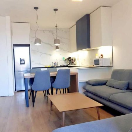 Tirane, jepet me qera apartament 2+1+A+BLK Kati 4, 92 m² 700 Euro (Fiore di Bosco)