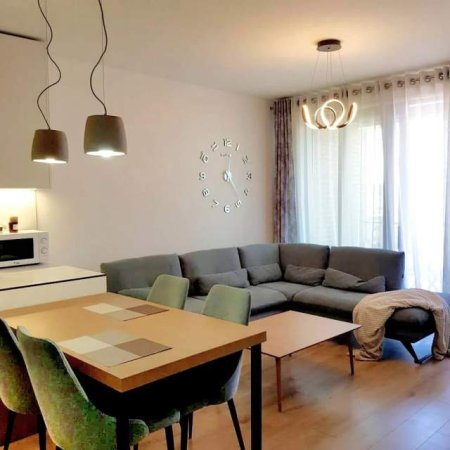 Tirane, jepet me qera apartament 2+1+A+BLK Kati 4, 92 m² 700 Euro (Fiore di Bosco)