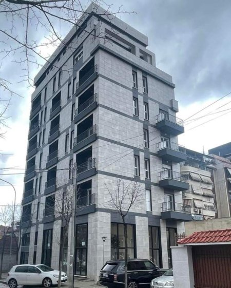 Tirane, shitet apartament 1+1+A+BLK 68 m² 138.000 Euro (Shkolla e Kuqe)