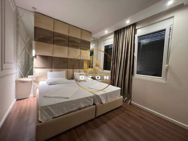 Tirane, jepet me qera Vile 3 Katshe Kati 3, 541 m² 4.000 Euro (Mjull Bathore Tirana)