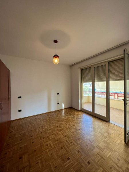 Tirane, shitet apartament 2+1+A+BLK Kati 6, 116 m² 232.000 Euro (Rruga e Elbasanit)