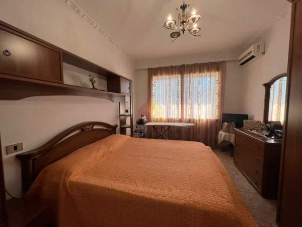 Tirane, jepet me qera apartament 2+1+A+BLK Kati 7, 110 m² 600 Euro (Rruga Andon Zako Cajupi)