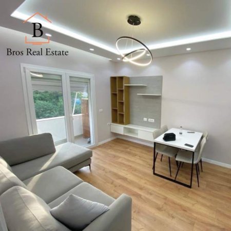 Tirane, jepet me qera apartament 2+1+BLK Kati 4, 600 Euro