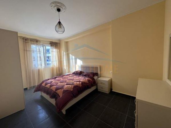Tirane, jepet me qera apartament Kati 4, 140 m² 600 Euro (YZBERISHT)