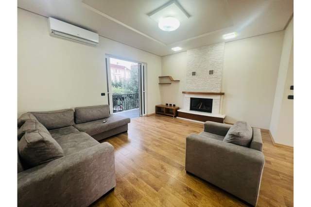 Tirane, jepet me qera Vile 2 Katshe Kati 2, 180 m² 2.000 Euro (Lunder,,  Lunder,  Tiranë,  Shqipëri)