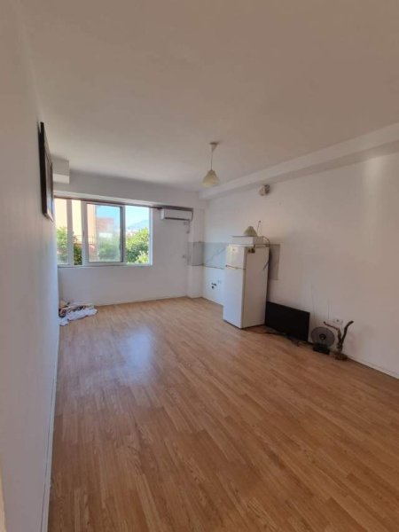 Tirane, shitet apartament 1+1 Kati 0, 57 m² 82.000 Euro (prane Inxhinierise te Ndertimit)