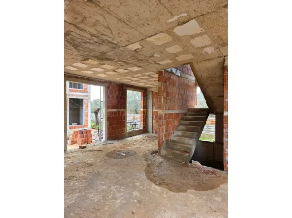 Tirane, shitet 2 Katshe , 215 m² 420.000 € 