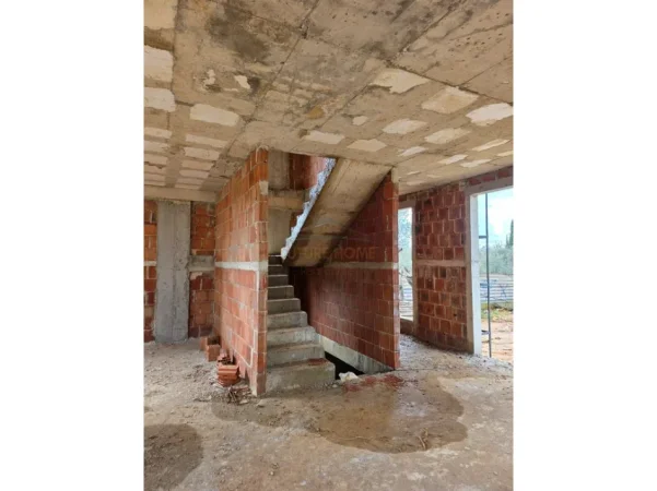 Tirane, shitet 2 Katshe , 215 m² 420.000 € 