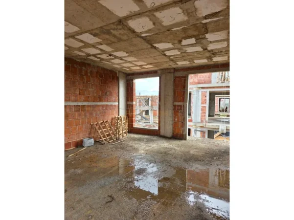 Tirane, shitet 2 Katshe , 215 m² 420.000 € 