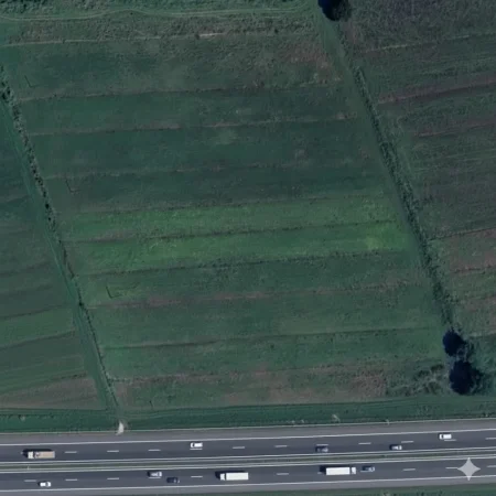 shitet toke , 44.500 m² (Autostrada Tirane - Durres)