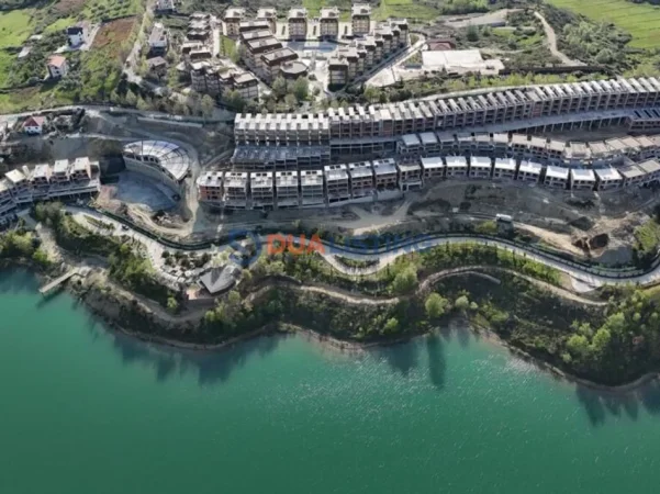 Tirane, shitet apartament duplex 2+1 , 124 m² 190.000 € (Liqeni i Farkes)