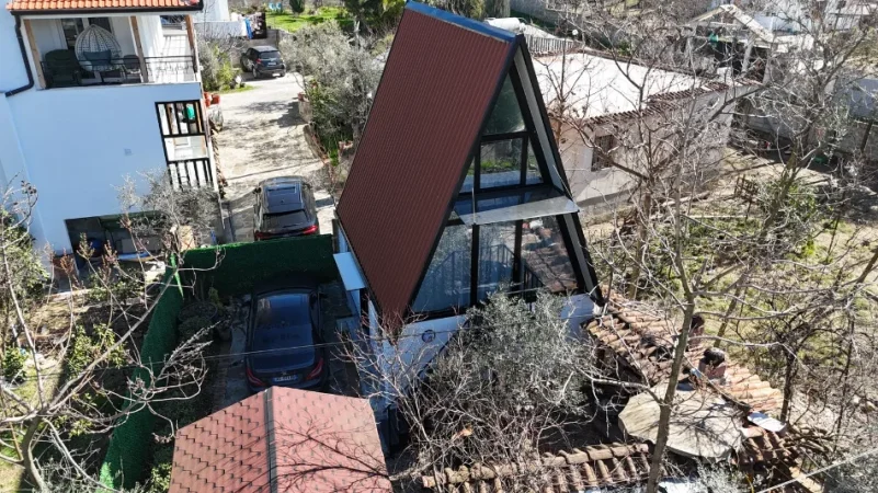 Tirane, jepet me qera apartament 2+1 , 80 m² 650 € (Babrru)