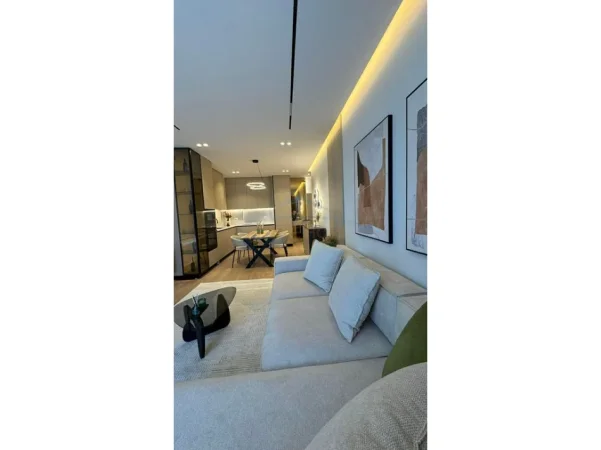 Tirane, jepet me qera apartament 2+1 Kati 5, 116 m² 17.500 € (Golden Tower Residence)