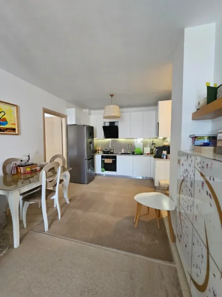 Tirane, shitet apartament 2+1 , 96 m² 212.000 € (KOMPLEKSI ANA , QYTETI STUDENT)