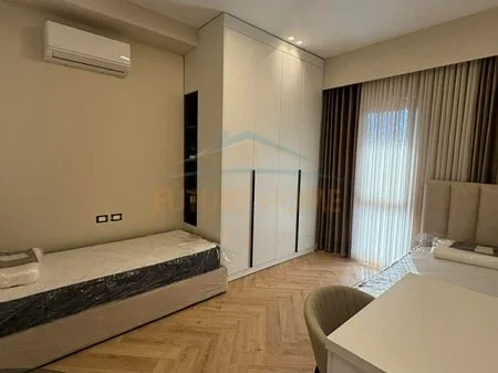 Tirane, jepet me qera apartament 2+1 Kati 9, 114 m² 18.000 € (Rruga Mine Peza, Golden Tower Residence)