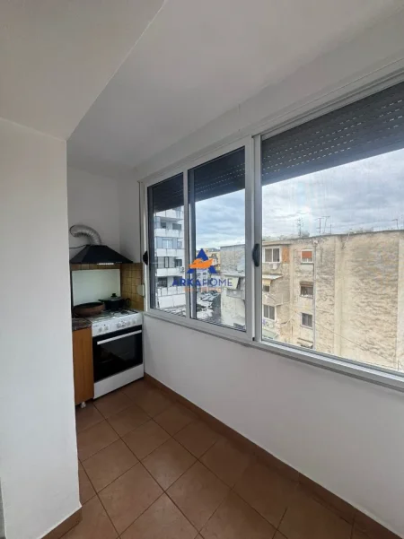 Tirane, shitet apartament 2+1 Kati 5, 76 m² 128.000 € 