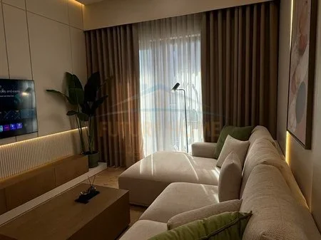 Tirane, jepet me qera apartament 2+1 Kati 9, 114 m² 18.000 € (Rruga Mine Peza, Golden Tower Residence)