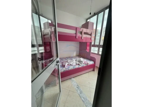 Tirane, jepet me qera apartament 2+1 Kati 6, 61 m² 350 € 