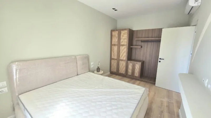 Tirane, shes apartament 1+1+Ballkon Kati 7, 63 m² 215.000 € (Rruga e Barrikadave)