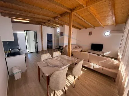 Durres, jepet me qera Vile 1+1+Ballkon Kati 3, 65 m² 600 € 