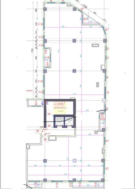 Tirane, jepet me qera zyre Kati 7, 420 m² 3.360 € (STACIONI I TRENIT)