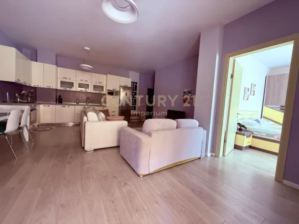 Tirane, jepet me qera apartament 1+1+Ballkon Kati 1, 83 m² 600 € (hipoteka)