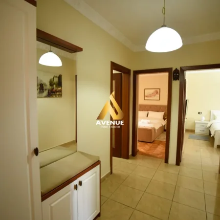 Tirane, jepet me qera apartament 2+1 Kati 0, 880 m² 610 € (RRUGA PROKOP MYZEQARI)